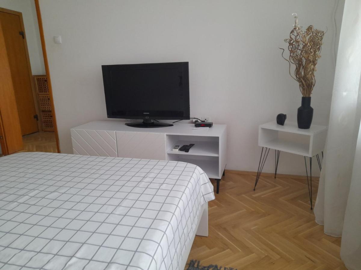 Nikola Ns2 Novi Sad Exterior foto